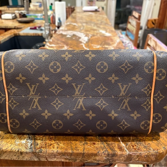Louis Vuitton Monogram Totally MM - Picture 6 of 7
